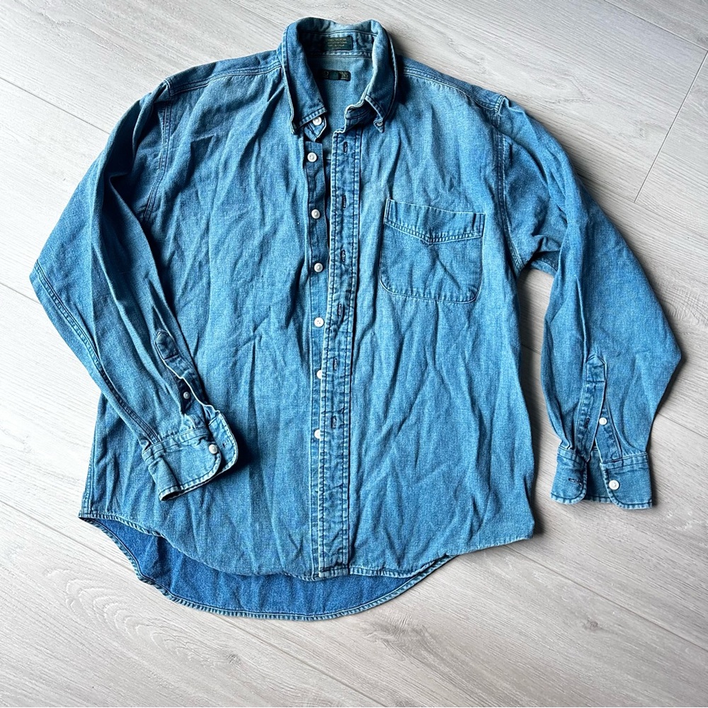 Lightweight Casual Indigo Button-Down Shirt rugged American women’s medium